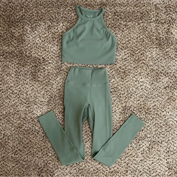 Erin Oprea Basics - Dark Sage Ribbed Workout Set - Picture 4 of 14